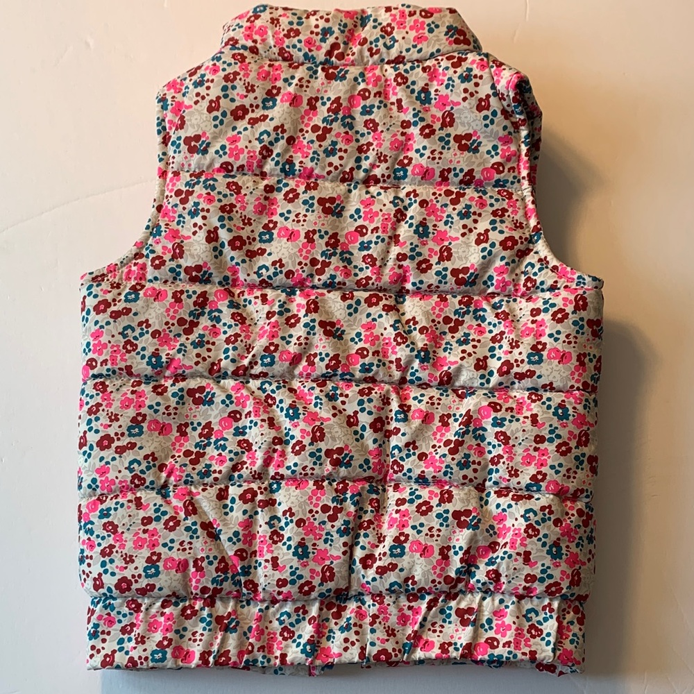 Genuine kids from Oshkosh 4T girls Floral Puffer Vest - Picture 6 of 6